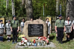 Leśnicy uczcili pamięć partyzantów 'Szarego'
